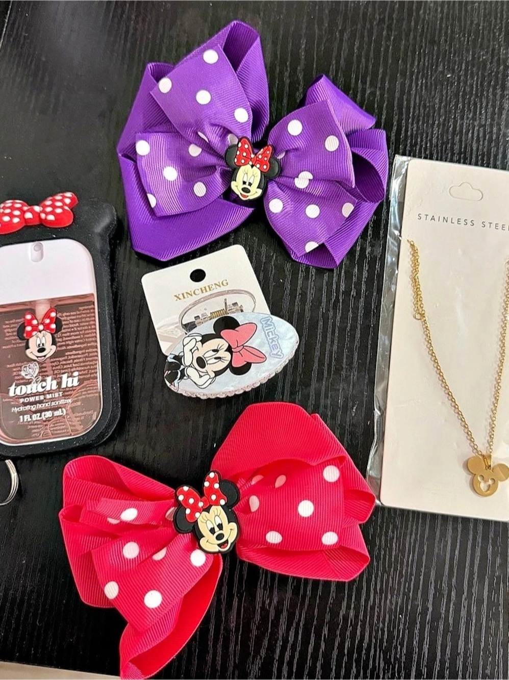 Minnie Mouse bow accessory set Hair Bow Set & Necklace NWT